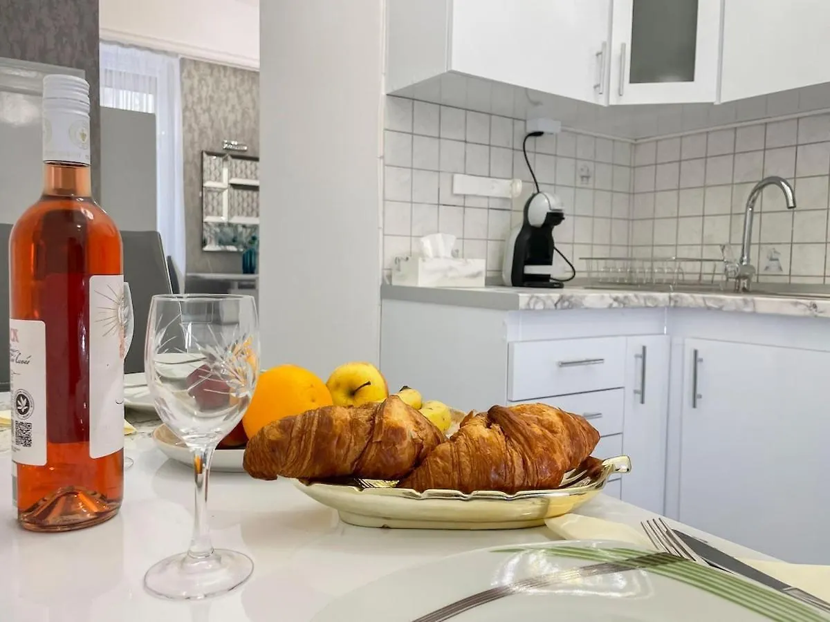 Apartment In Centre Of Budapesta