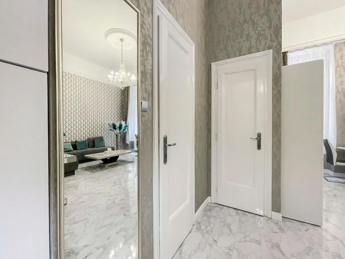 Apartment In Centre Of Budapesta Ungaria